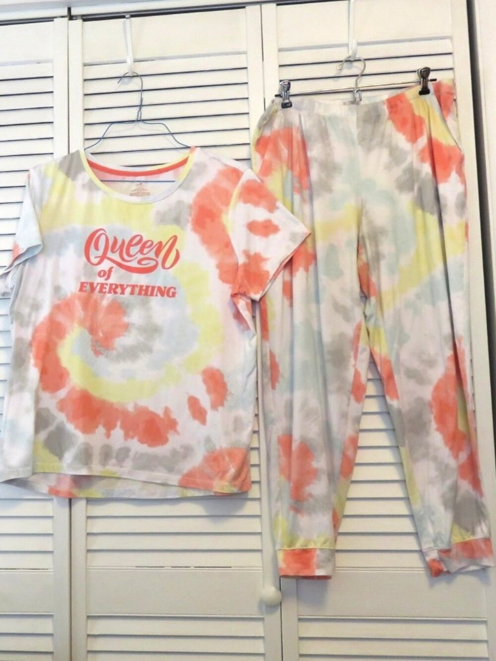 Secret Treasures 2 piece Pajamas size Large 12 - 14 Queen of Everything tie dye